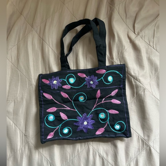 Y2K VINTAGE COLORWERKS BEADED FLOWER PURSE - Picture 2 of 3